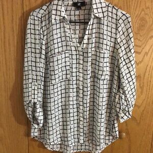 IZ Byer Casual 3/4 Sleeve Button Down Blouse medium Black and White
